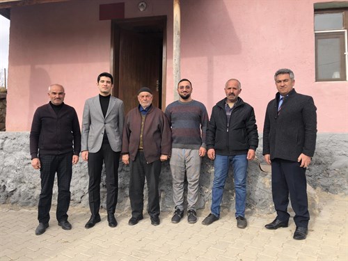 Kaymakamımız Sayın Yusuf ILICA Cuma Namazını Akcami Köyü Camisi'nde kıldı.